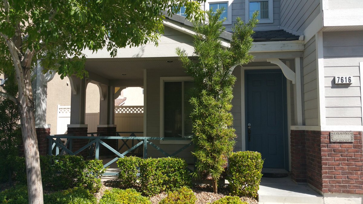 StacyBlvVGK's tweet photo. Are you a season ticket holder and tired of staying in hotels? Price has been reduced we are ready to make a deal! Located in the Southwest area of Las Vegas.  Close to #allegiantstadium #RaiderNation #Raiders #raidersladies  #tmobilearena #VGK #vgkladies #vegasgoldenknights https://t.co/IwpfM8yQrc