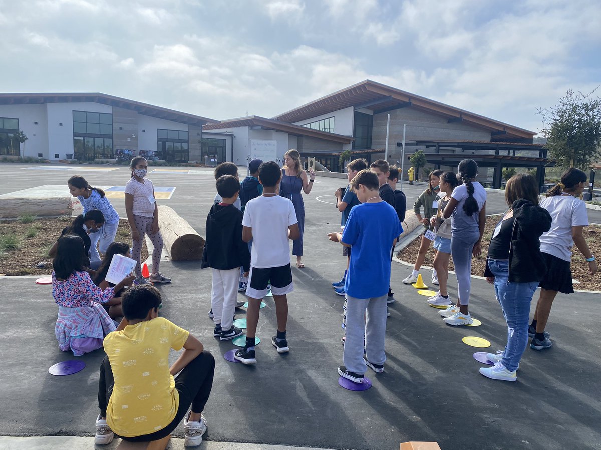 CoachBrandPE's tweet photo. Morning #PacSkySTEAM #Physed + #InnovationTech #MsWhipple #CoachBrand 5th gr worked in flight “crews” each having a job (pilot, co pilot, flight attendant, etc) flying around campus in a scavenger hunt style activity learning outdoor spaces. #FindingJOYinlearning @DMSEF8 https://t.co/CNeXgjTGkX