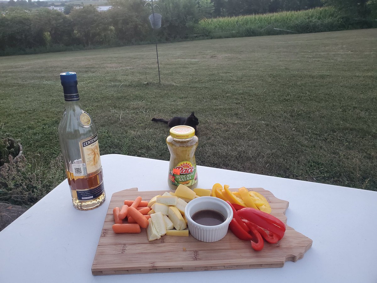 My crudite board has more PA cred than some candidates. #cruditeforPA #VoteFetterman <a href="/JohnFetterman/">John Fetterman</a>