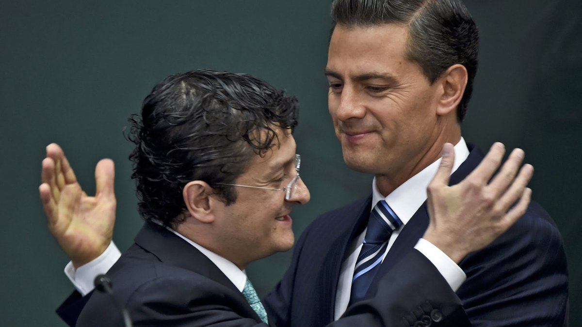 nero_vermx's tweet photo. @XavyCastillo5 @MaxKaiser75 Como cuando cinicamente @EPN nombró a #VirgilioAndrade para q "investigara" la casa blanca d la #Gaviota

Era su propio empleado y @lamehuevos https://t.co/mM4HdR3YXI