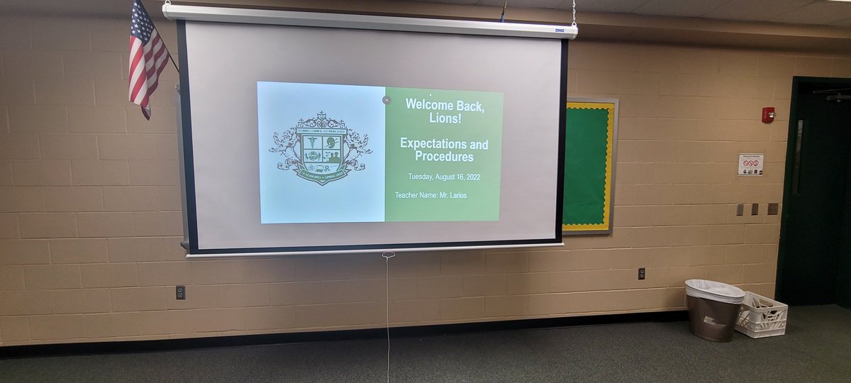 CarlosCLarios1's tweet photo. It's an Amazing Day @SPRINGHIGHLIONS and @SpringISD as we hosted our scholars for their first day of school. #Day1inthebooks #goSpringlions #fearourpride @SpringFootball @Thespringcheer @SpringISD_CTE @spring #volleyballandfootballseasonisinfullforce https://t.co/eCSPjDqtsD