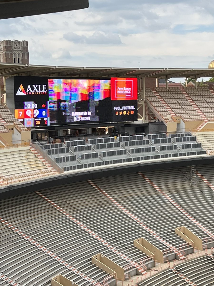 DondePlowman's tweet photo. North end zone looking really good. Lot happening on campus along with all the students coming to campus. Great time to be a Vol!🍊 https://t.co/FGuChaIY9D