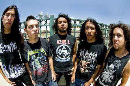 EaracheRecords's tweet photo. Bonded by Blood
#bondedbyblood #feedthebeast #exiledtoearth #thrashmetal #pomonasfinest #yesgaryholtapproves #earacherecords https://t.co/gI5x87CEBc