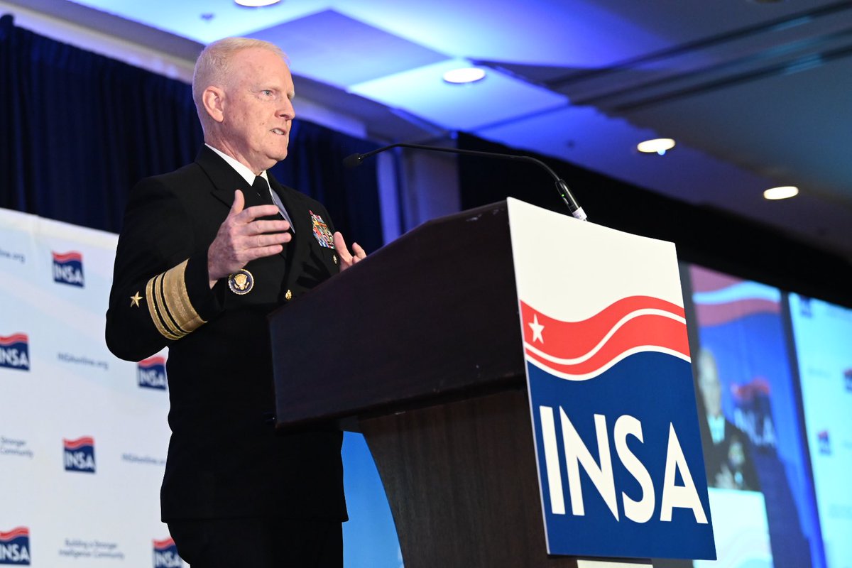 INSAlliance's tweet photo. It is a full house for our #INSALeadership dinner honoring @NGA_GEOINT Director VADM Frank Whitworth, USN. Topics of discussion include commercial #GEOINT, Project Maven, NGA West, and more! #ShowtheWay https://t.co/9V9kVfrNZ5