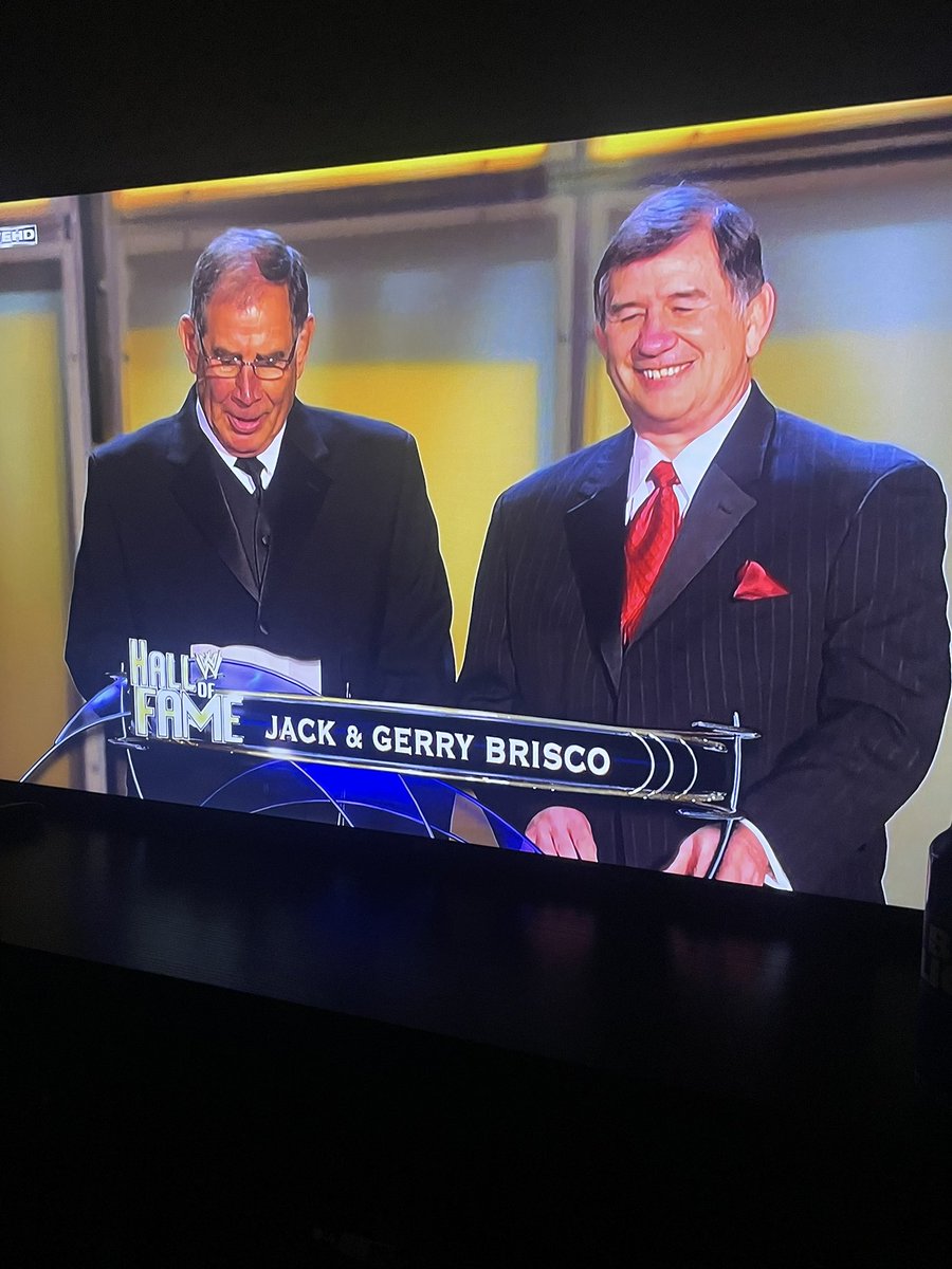 justsittingher3's tweet photo. Vacation week continues, @Fgbrisco , what an awesome moment! https://t.co/umrF88v8cA