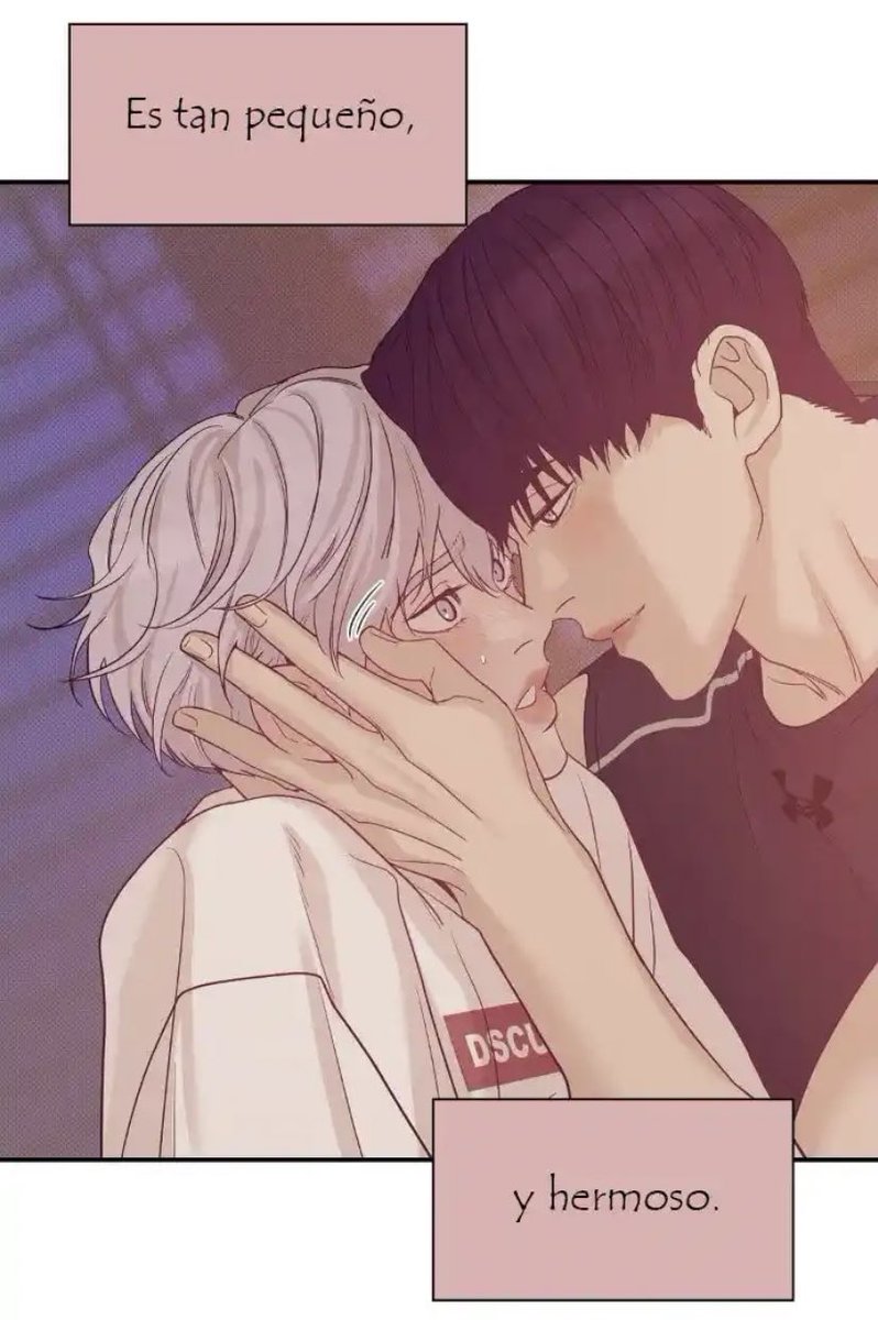 Mr_Saikiuwu's tweet photo. SE VEN TAN HERMOSAMENTE HERMOSOS JUNTOS!!!! 😍😍 Parecen dos pajaritos en un mundo lleno de maldad. LES REZO DE POR VIDA CRJ 🛐🛐🛐 #PearlBoy #manhwa #yaoi #bl #Dooshik #chicoperla https://t.co/BlQWaS8ioN
