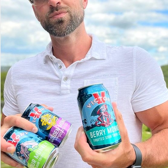 VictoryBeer's tweet photo. It's not a want, it's a need. One of each, please. π·: @shredded_brew #TasteVictory #ItsMonkeyTime https://t.co/GHa2KiOtFk