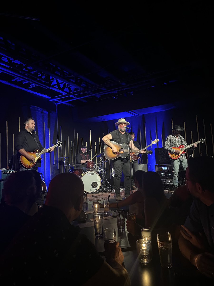 The tour takes us to ⁦<a href="/Trailside_Cafe/">Trailside Music Hall</a>⁩ for a little ⁦<a href="/The_Fab_Rich/">The Fabulously Rich: The Tragically Hip Tribute</a>⁩
What a freaking show
#Ontour 
265 Grafton st reunion ⁦<a href="/stickr10/">Ryan Laughlin</a>⁩ ⁦<a href="/McKeeDylan/">Dylan McKee</a>⁩