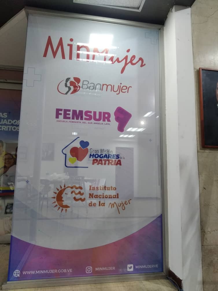 Excelente reinauguración del Servicio Médico de @MinMujerVe con la participación de @pinfantea, @d_guzmanl, como parte del sistema de atención a la salud impulsado por nuestro presidente @NicolasMaduro, obras que solo se hacen en revolución
#TrabajadoresConMaduro 
#16jul
🇻🇪