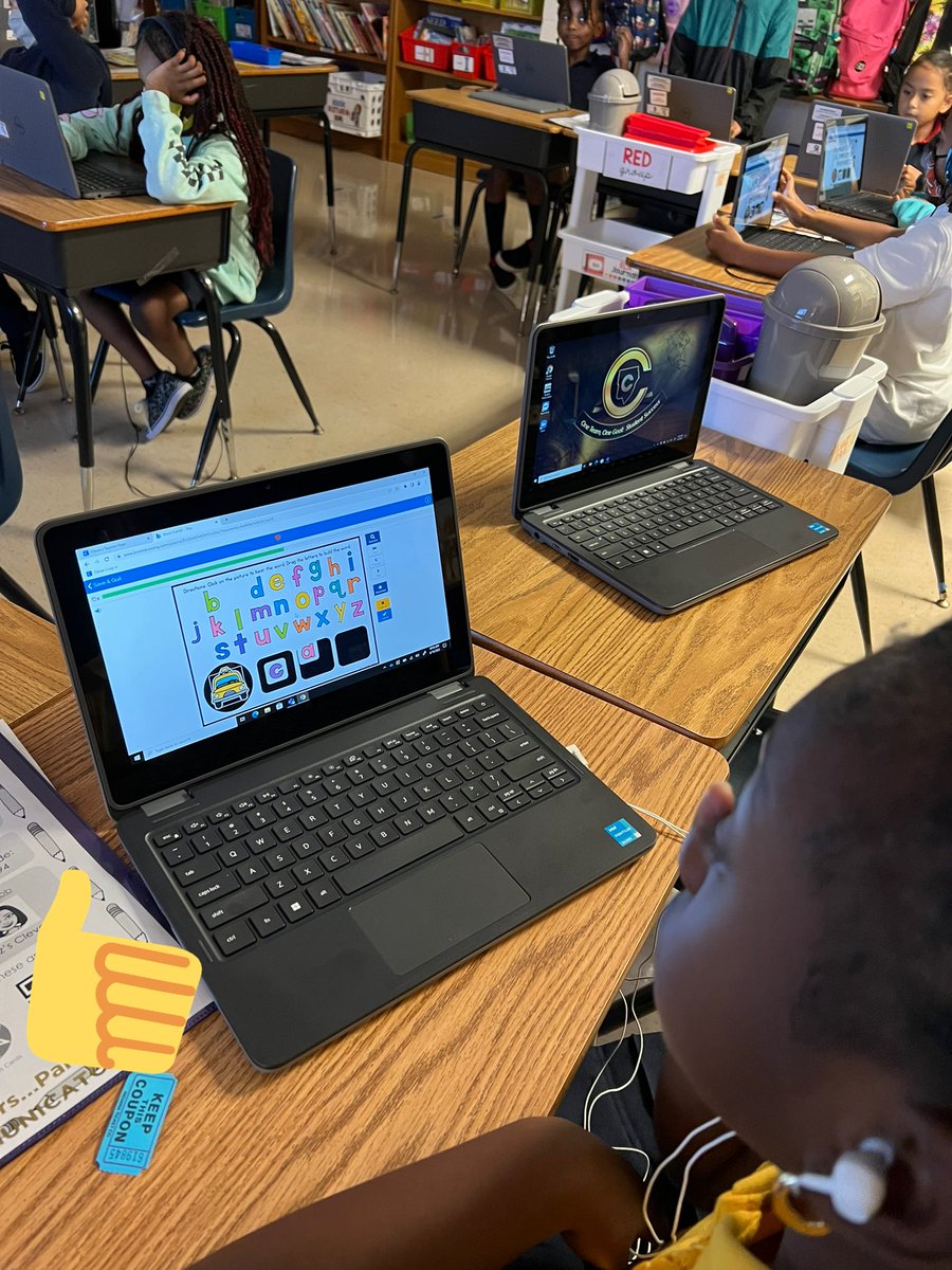 msluz2nd's tweet photo. I love having a longer phonics block this year! After a quick mini-lesson, we pull phonics groups while the rest of the class works on independent phonics practice! (They love @BoomLearning!) @BirneyBobcats https://t.co/TWHWETrbXt