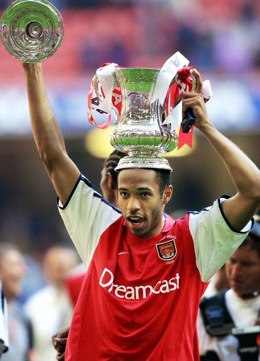 luisferpo's tweet photo. 🎂 Hoy celebra su cumpleaños Thierry Henry, sinónimo de gol y de Gunner!

🥇 Máximo goleador histórico de Arsenal (228)
🏅 6to máximo goleador histórico de la Premier
⚽️ 4 veces goleador de la Premier

🏆🏆 Premier League
🏆🏆 FA Cup
🏆🏆 Community Shield

¡Leyenda! https://t.co/X44qTZoL0l
