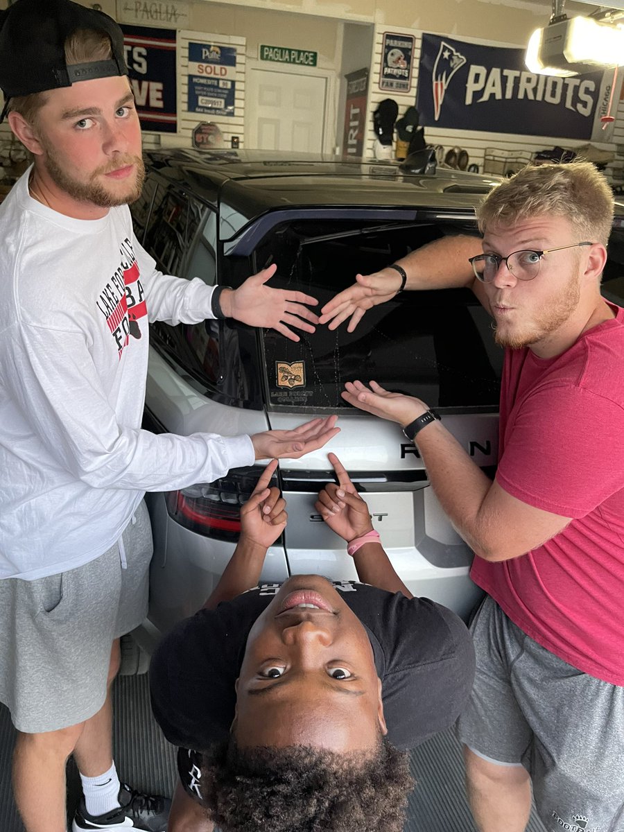 albin_a2's tweet photo. Hey @LFC_FOOTBALL check out the Jaybirds with a LFC bumper sticker! #scavengerhunt2022 #lfcfootball https://t.co/CLuXQtWpi7