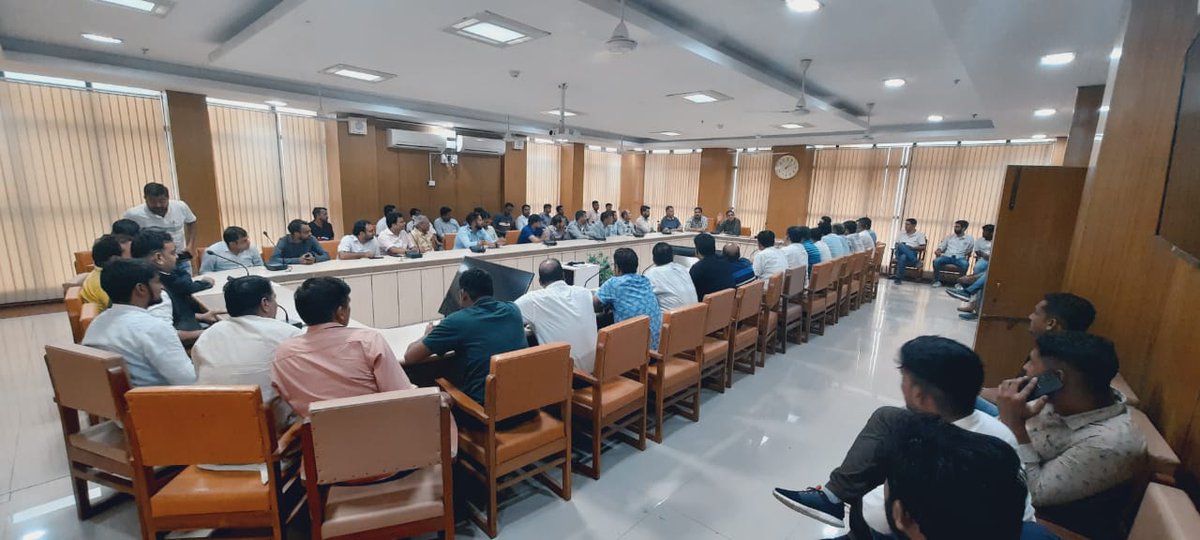 rearindiaa's tweet photo. @rearindiaa at #Ajmer_Discom to discuss about the irregularity in the tendering process for #Rooftop_Solar #subsidy_Scheme in Rajasthan @AvvnlPro
@mnreindia @JeevanKumarJet1 @ashokgehlot51 @BSBhatiInc @manish_ina @ManishYadavIn @RajKSinghIndia @arvindsindhawa @itsajayadav https://t.co/J2DaMcBL61