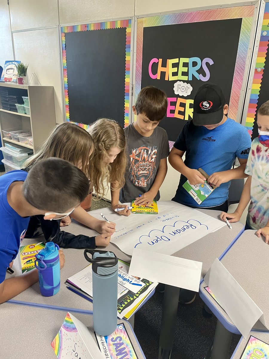 AliElfessiD54's tweet photo. And we’re back for the 2022-2023 school year!!! We’ve had a great first few days getting to know each other and creating class agreements together. Can’t wait for a great year ahead! 🌟✏️#whoyouweremadetobe @EaglesAldrin https://t.co/W64wcY9Qou