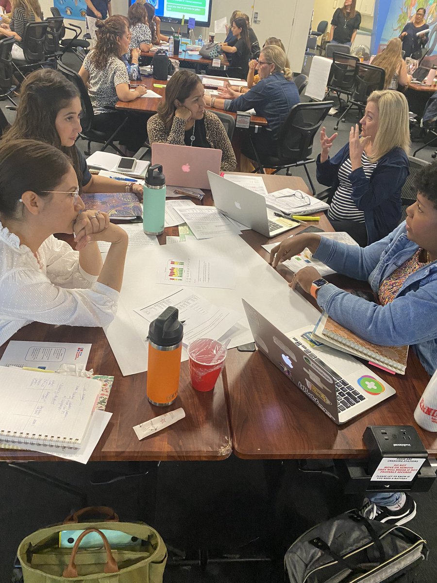 Lauren Cano tweet media