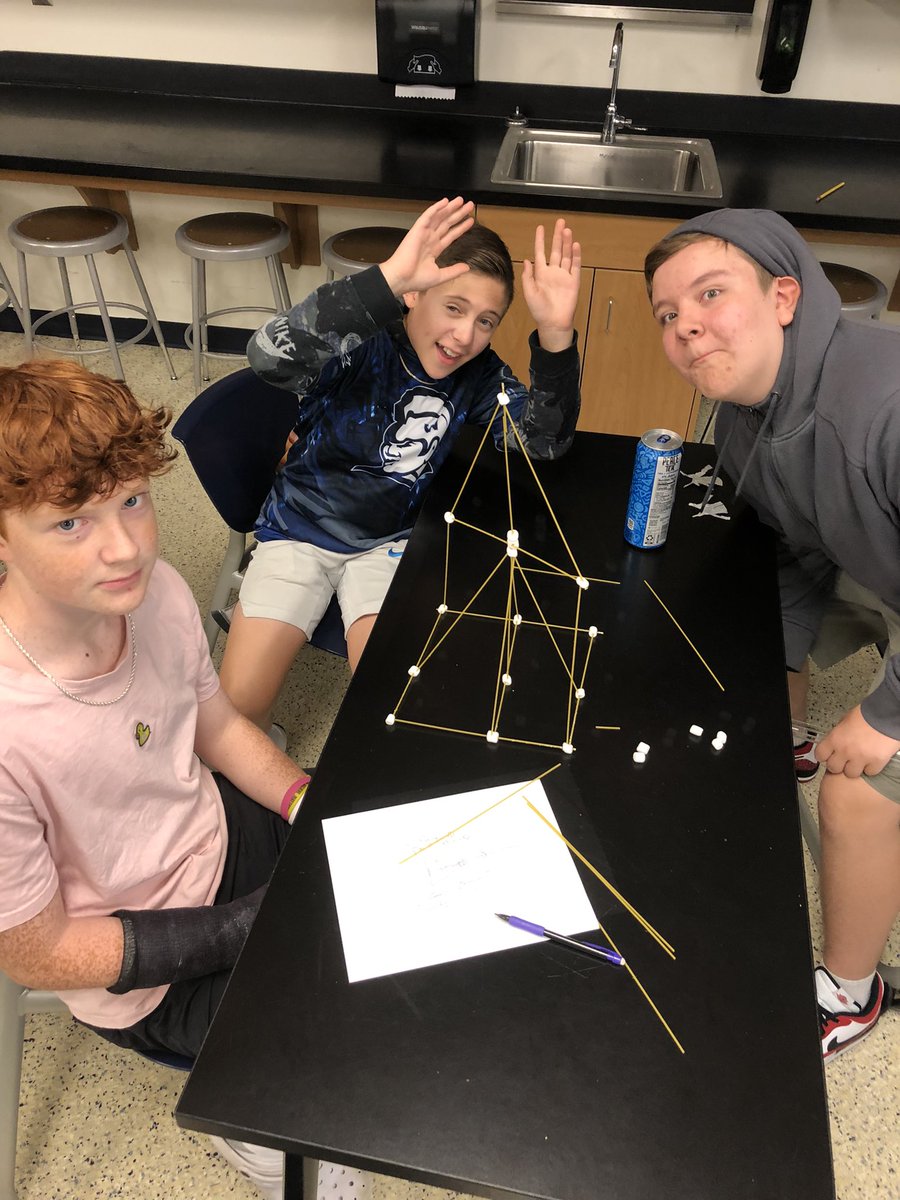kcteach93's tweet photo. @OTMSTigerPride Marshmallow Towers in Mr. McDaniel’s room. #futureengineers #BeGreat https://t.co/Yz0QCXW5q0