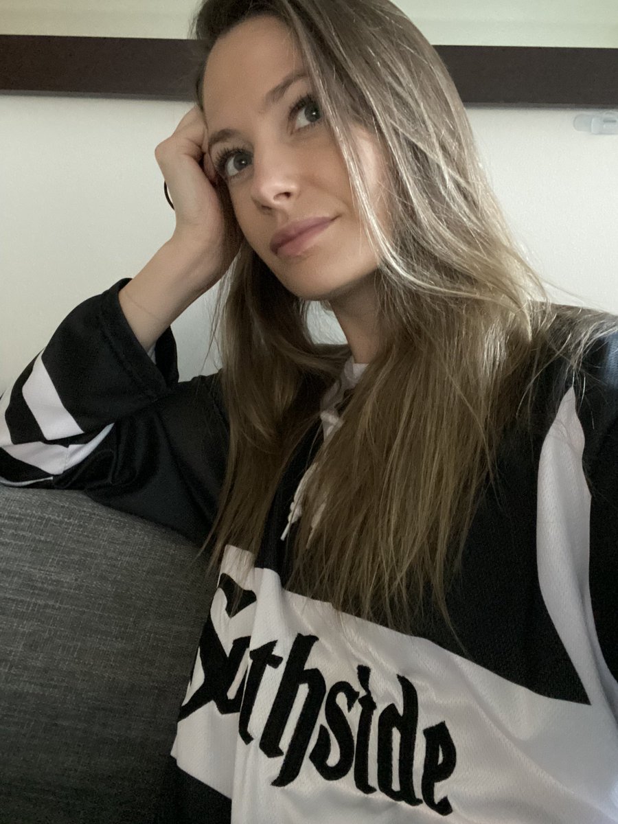 Lauren Lapka tweet media