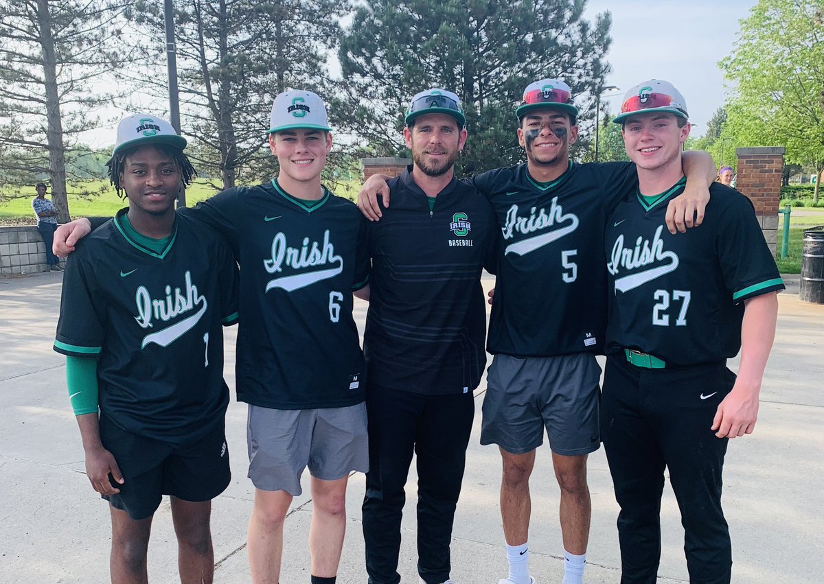 sciotobaseball's tweet photo. Have a great 1st day back Scioto Baseball! Be leaders⭐️Be kind💚and Have a Blast🥳 Seniors… start working on the legacy you want to leave tomorrow⚾️☘️ #DCSday1 #BetterTogetherDCS #StrongR https://t.co/QZoieqaqpU