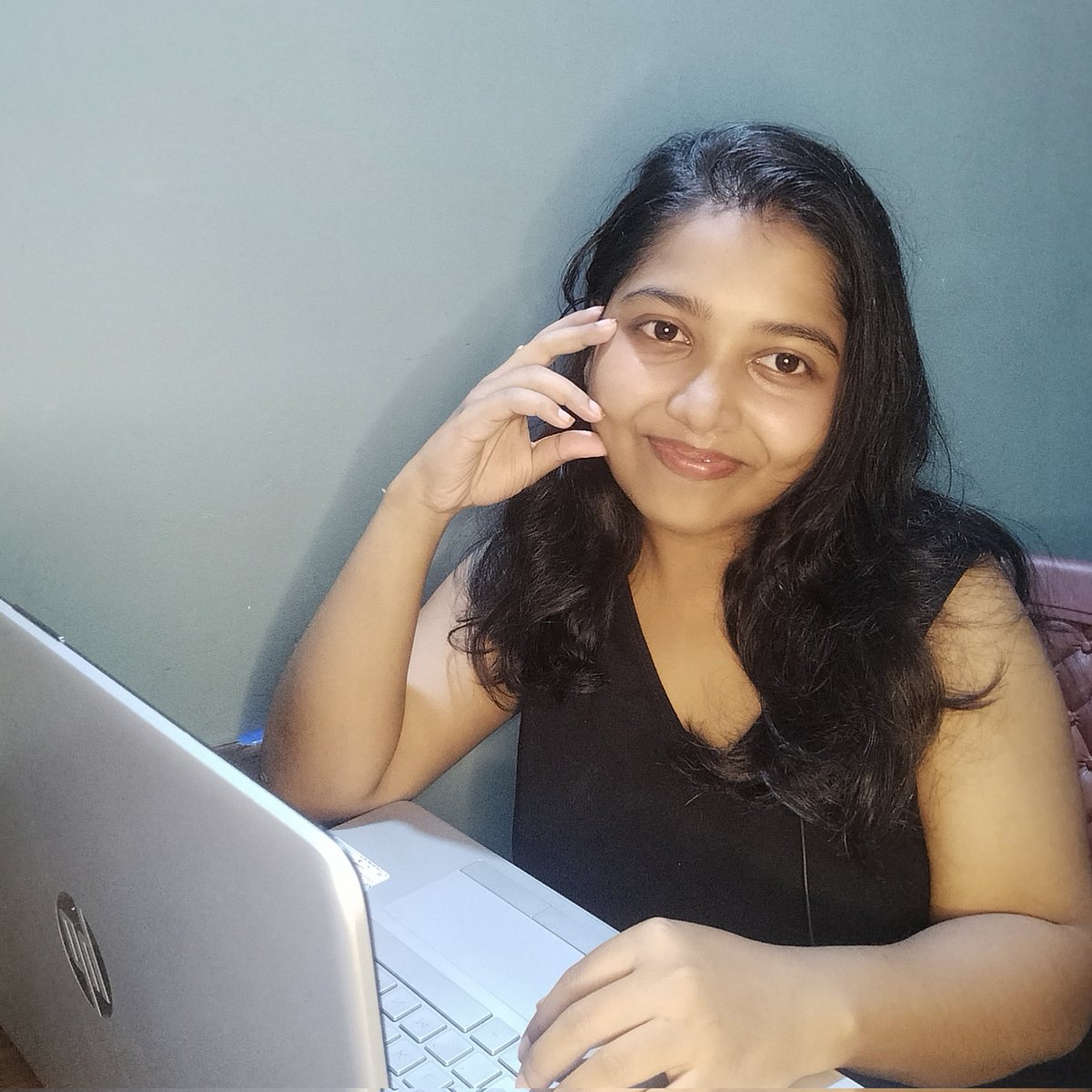indranihz's tweet photo. #Introgame
I am a social media manager and a copywriter. I help coaches and solopreneurs in branding their business with right words and strategies. https://t.co/mt0m3dRibP