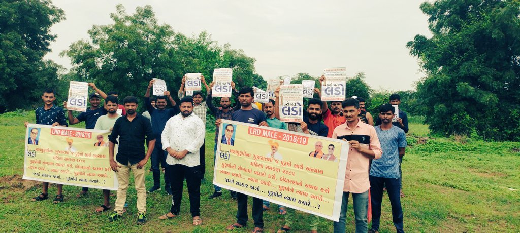 LaloMandera's tweet photo. #મને_ન્યાય_કોણ_આપશે_LRD_2485

હાલ ગુજરાતમા ચુંટણીનો માહોલ ચાલી રહ્યો છે બધા પક્ષ પોતાને બહુમતી કેમ મળે તેની પાછળ લાગી ગયા

અમને ન્યાય કોણ આપશે છેલ્લા 3 વર્ષથી ન્યાય થી વંચિત છે

મને મારો હક ક્યારે મળશે ?

મને મારો હક કોણ અપાવશે ?
@sanghaviharsh @CRPaatil
@PMOIndia @ArvindKejriwal https://t.co/K6ph1bxRVz