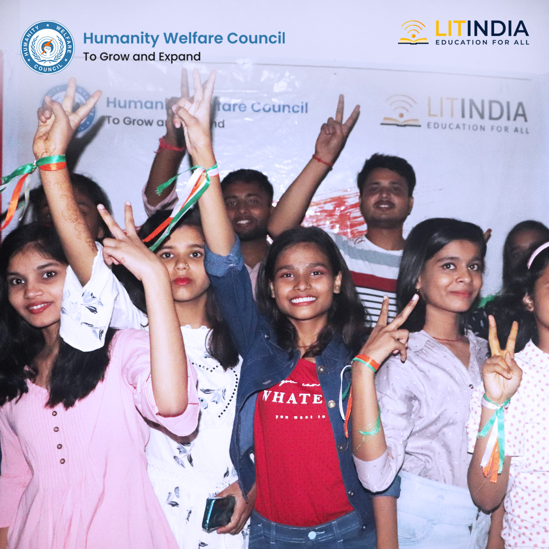 HWC_NEWS's tweet photo. @ProjectLitindia organised an Independence Day event at its LitIndia centre in Buxar, Bihar celebrating the #AzadiKaAmritMahotsav. 

#IndianIndependenceDay #75yearsofIndependence #ProjectLitIndia #HumanityWelfareCouncil https://t.co/SbDwfnJZ1d