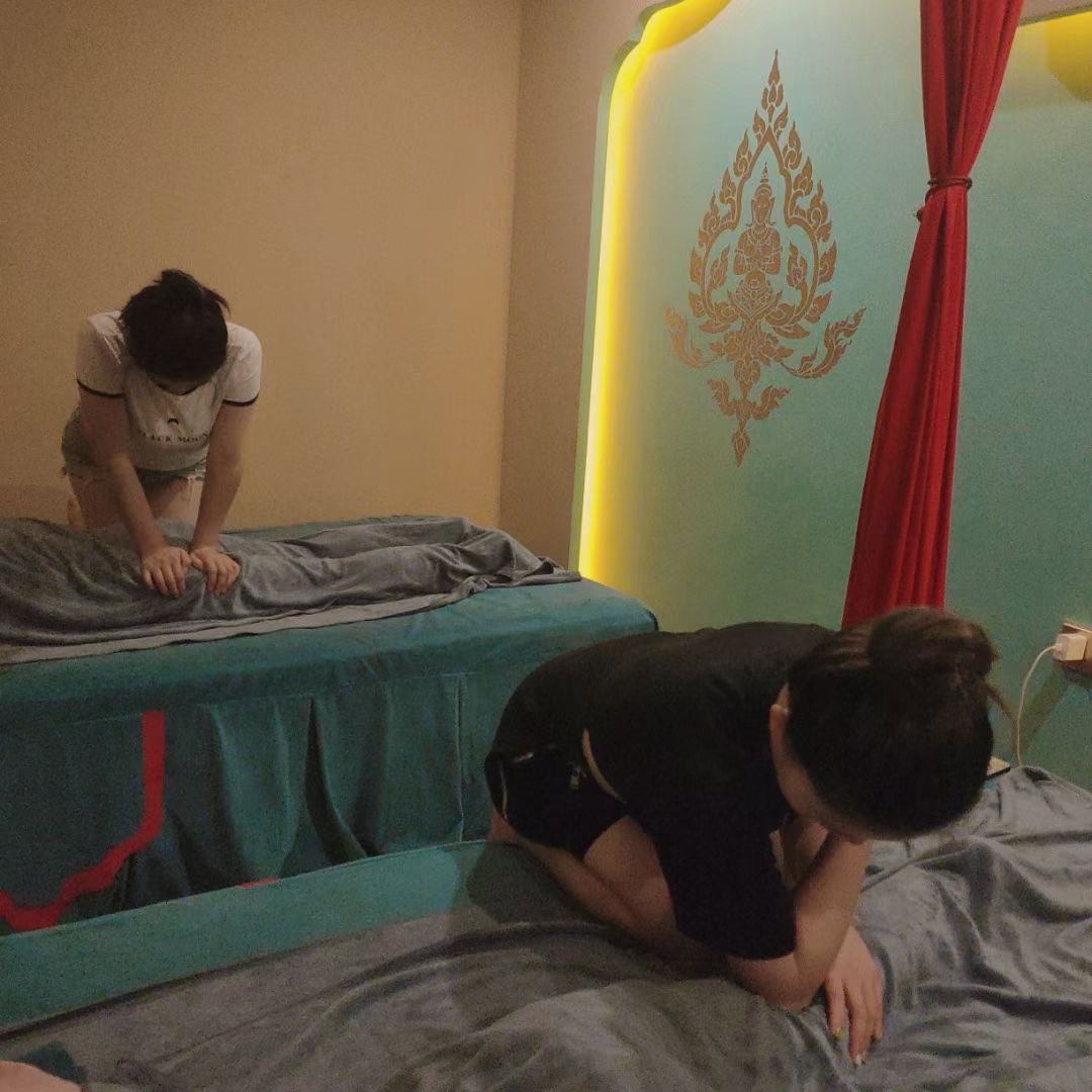 yutou88's tweet photo. 继续培训中……
有​你们加入  团队更完美[合十] https://t.co/WJJTPdWwl6