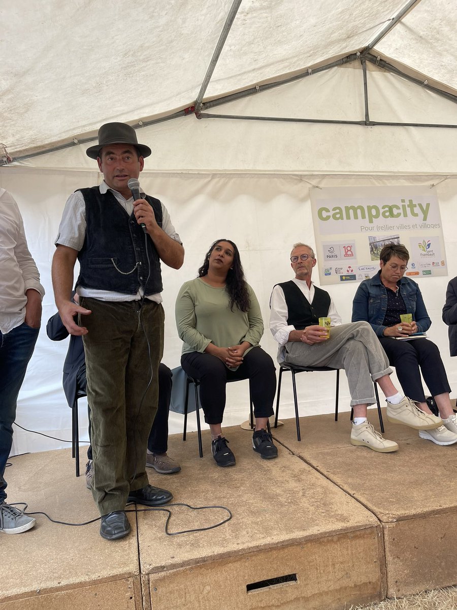 senateur61's tweet photo. Coopération ville campagne c’est l’objet de #campacity belle coopération entre la commune ornaise de StFraimbault et @mairie18paris exemple à suivre après l’expérience très positive avec @Mairie9Paris @dburkli merci à la cheville ouvrière de ce projet #campacity @alain_delangle https://t.co/dzX2VyoaYG