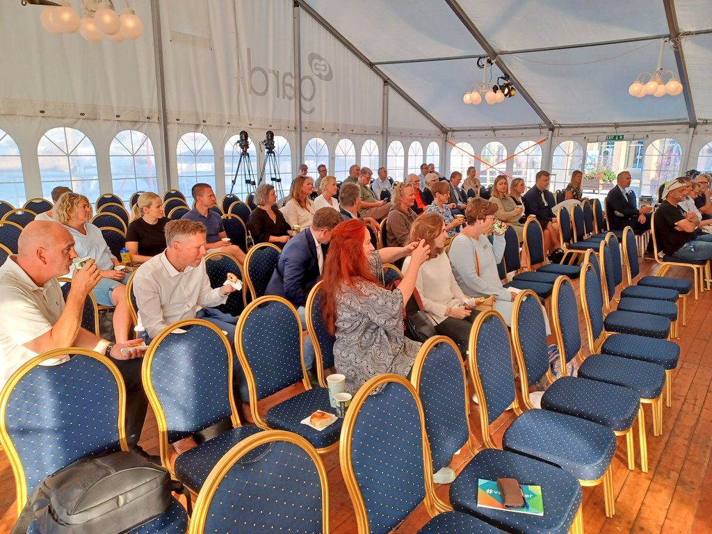 We begin our <a href="/crane_pcp/">H2020Crane Project</a> meeting led by our nordic partners
✅️ Building a new model for managing chronic diseases in rural areas
<a href="/Fundesalud_Ex/">FundeSalud</a> @JuntaEx_Sanidad <a href="/Junta_Ex/">Junta de Extremadura</a> @SaludExtremadur