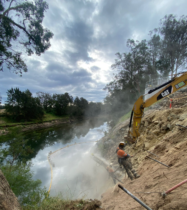 SpecialisedGeo's tweet photo. Nothing is too difficult for Specialised Geo - even water works!

A challenging access project along the Tuross River to stabilise the embankment after a recent landslip.

#specialisedgeo #specialists #rockfall #landslip #stabilisation #bestinthegame #soilnail #anchor #mesh https://t.co/C2OxUqmGNJ