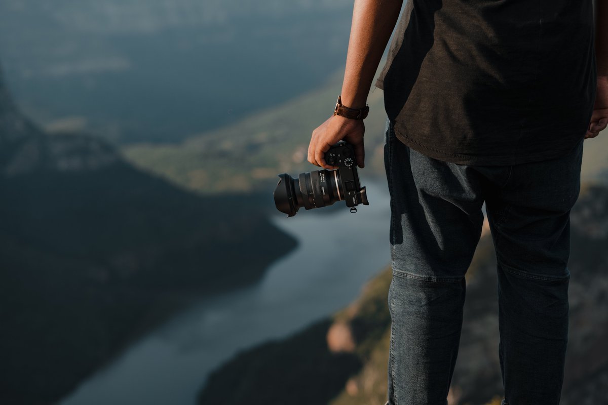 ROBISA's tweet photo. ☑️ Compacto y ligero para un uso cotidiano
☑️ Rendimiento óptico excepcional
📲 Conoce todas las ventajas del Tamron 11-20mm en #RobisaShop
🔗https://t.co/I7PmPfZzzo
@TamronObjektive #tamroniberia https://t.co/X3k2otMtbJ