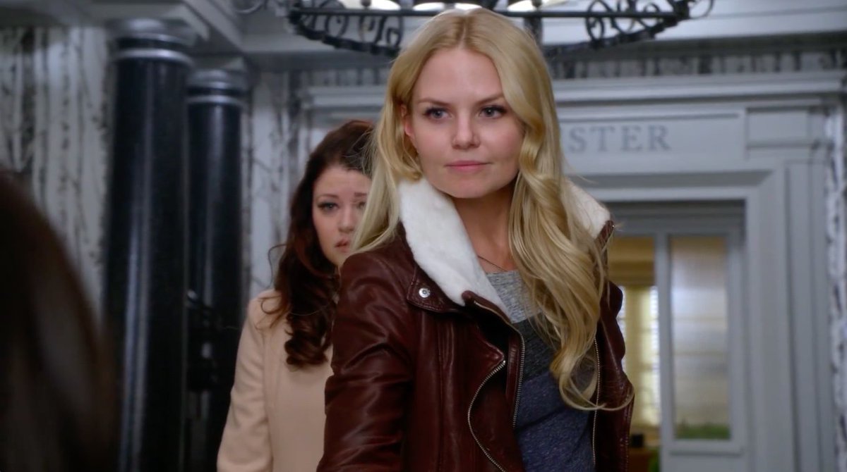 hourlyswanqueen's tweet photo. https://t.co/9CIAZdlKNq