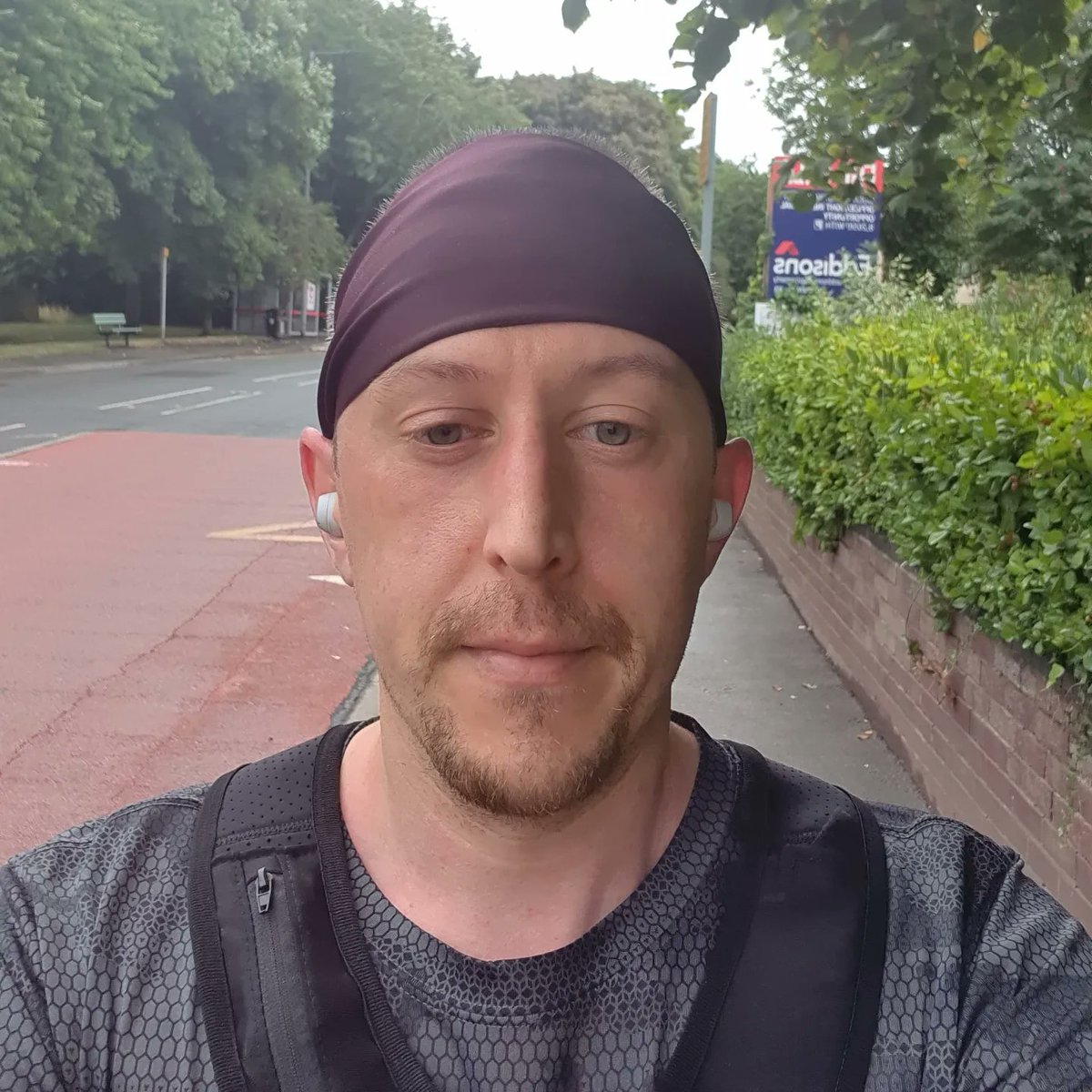 Arkonios's tweet photo. Greatful for the cooler weather this morning, would have still liked it to be raining though #letsrun #versussocksuk #versussocks #BrooksRunning #runhappynation #running #runner #MorningRun #garmin #garminuk https://t.co/g6T8m558mx
