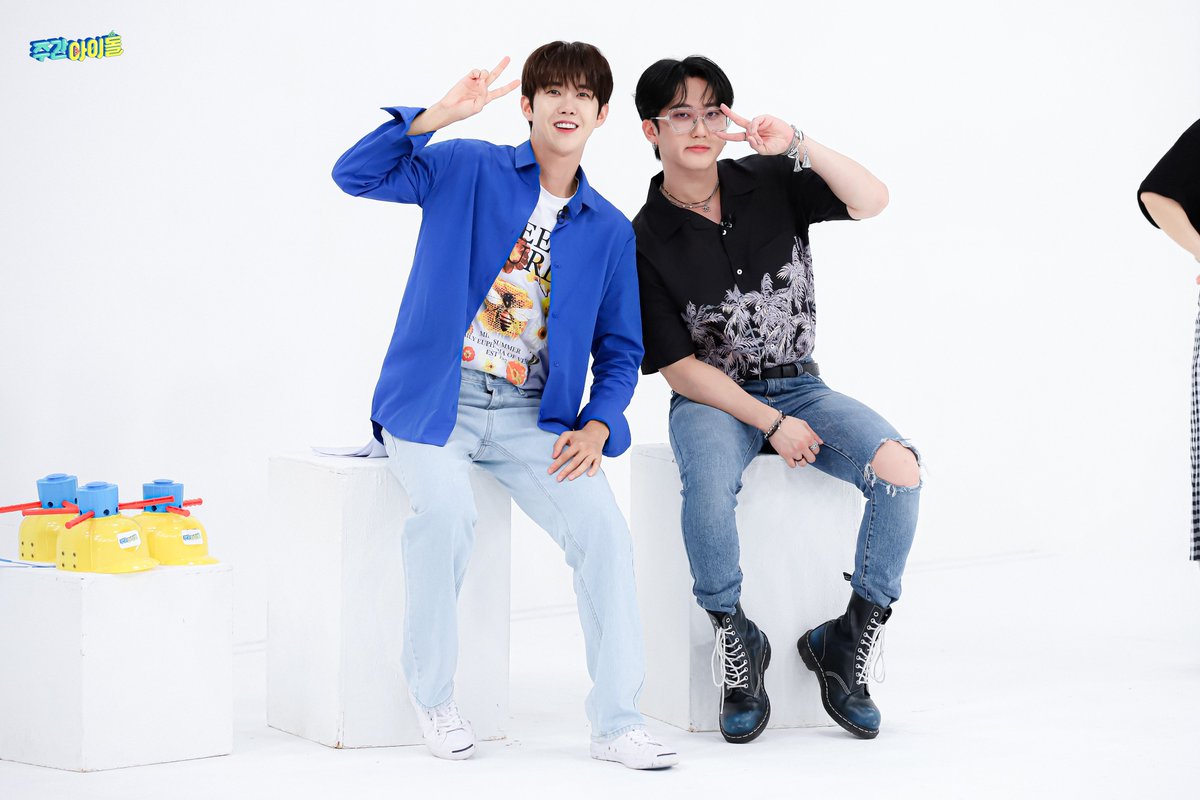 PICS] 3/4 Stray Kids #Changbin as the Special MC for Weekly Idol