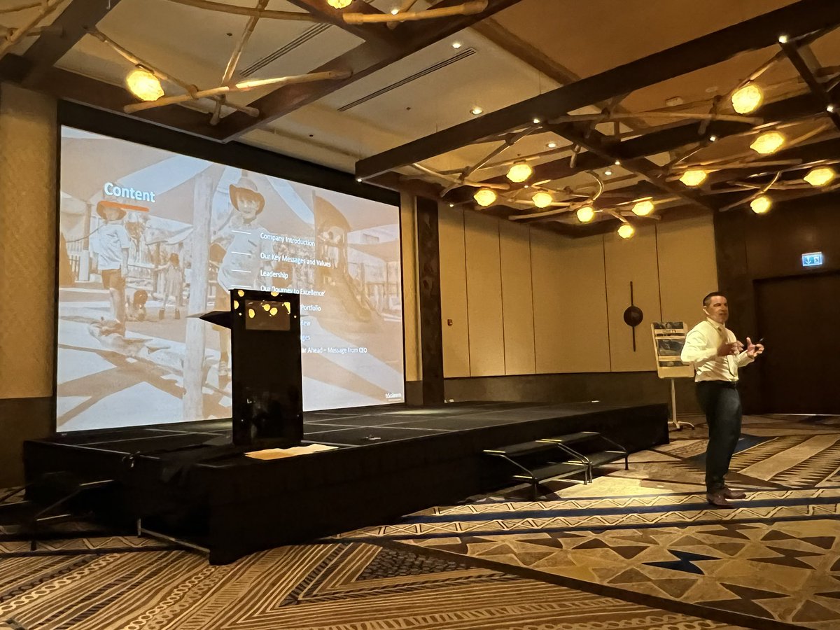 Karla Mediah tweet media