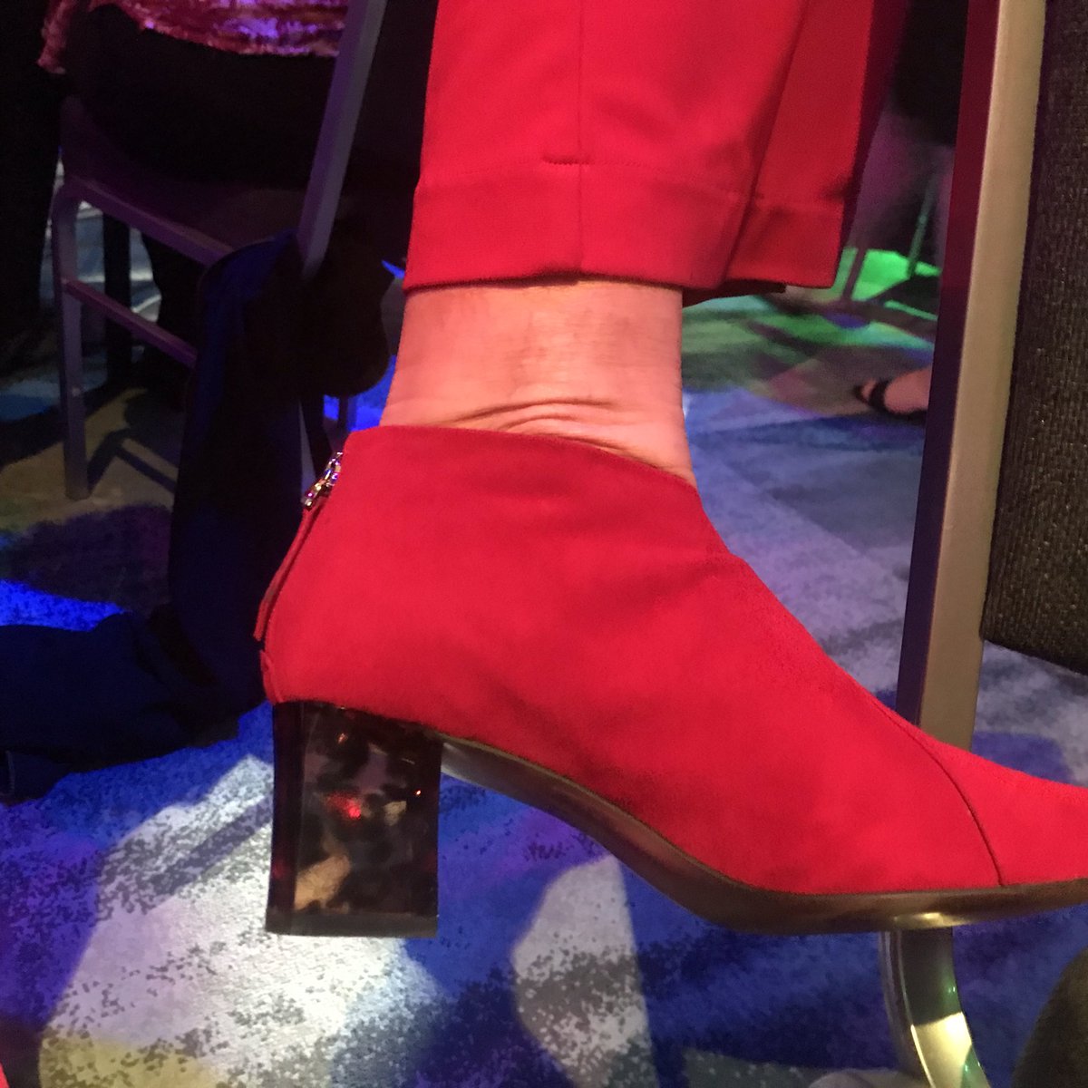 crewmojo's tweet photo. #shoesofahri can’t wait to see your gorgeous shoes, meet you and talk all things performance #ahriinc https://t.co/t9X05dJ4Od