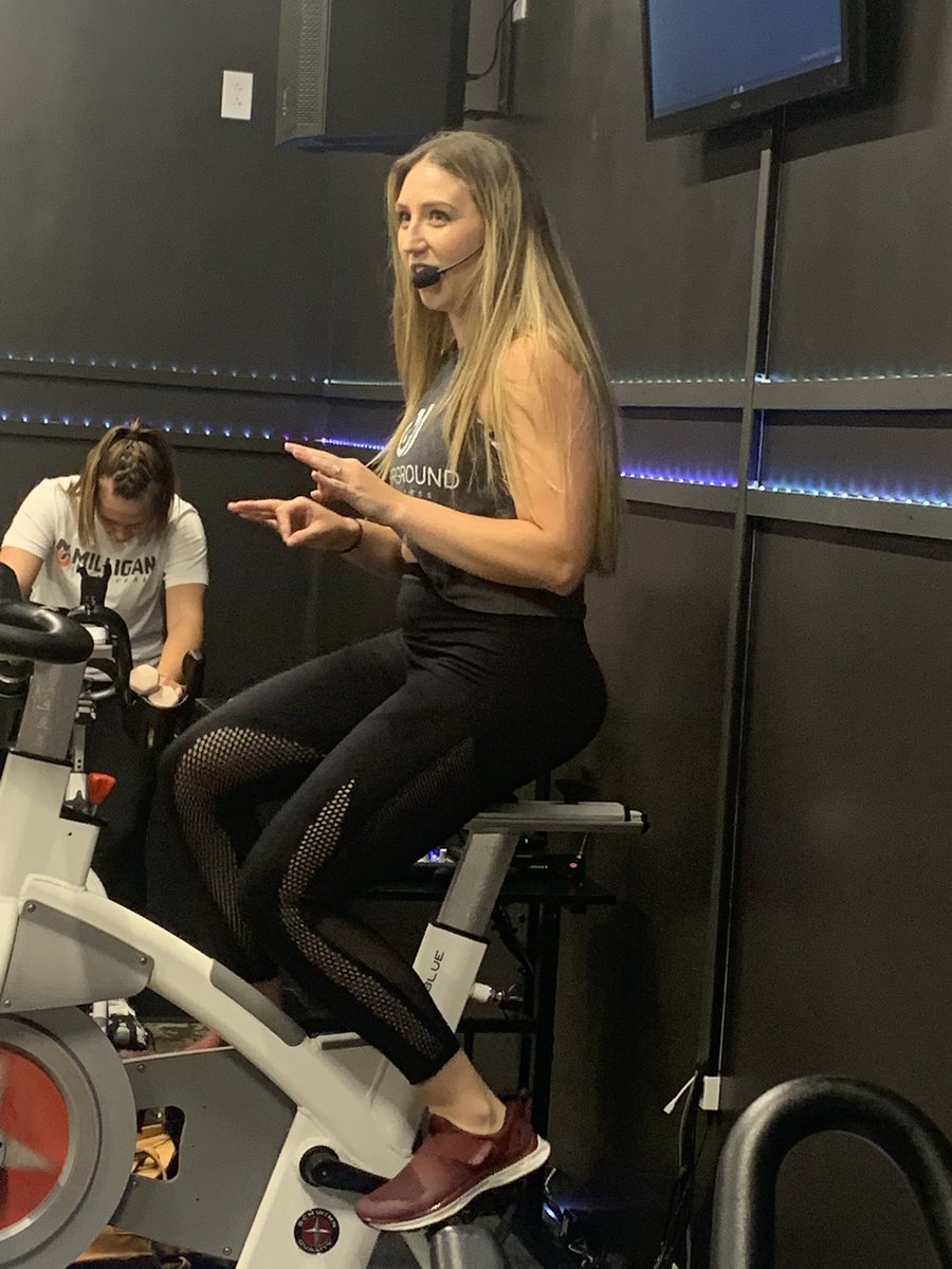 MilliganWVB's tweet photo. The girls had a great Ride at Underground Fitness today with Grace Ann (Moorhouse) Heller - thankful for Volleyball Alumni giving back! #cyclequeens #preseason22 #givingback https://t.co/XsNYSKC2VD