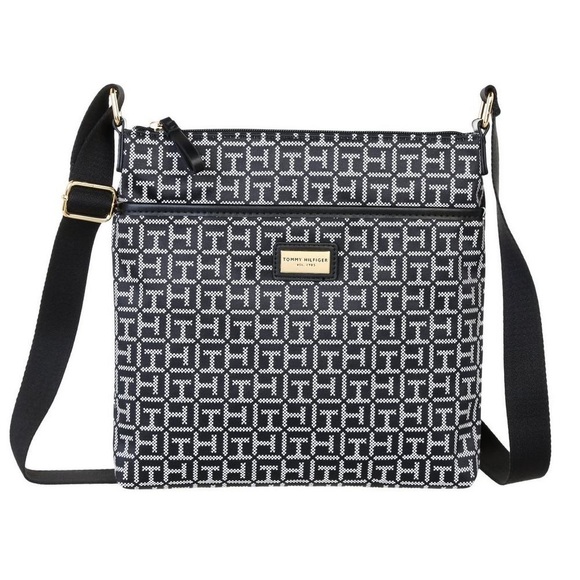 rach_14_'s tweet photo. So good I had to share! Check out all the items I'm loving on @Poshmarkapp from @poshinit #poshmark #fashion #style #shopmycloset #tommyhilfiger #incinternationalconcepts #toryburch: https://t.co/QaOLN36TEq https://t.co/wiObOqxp6f