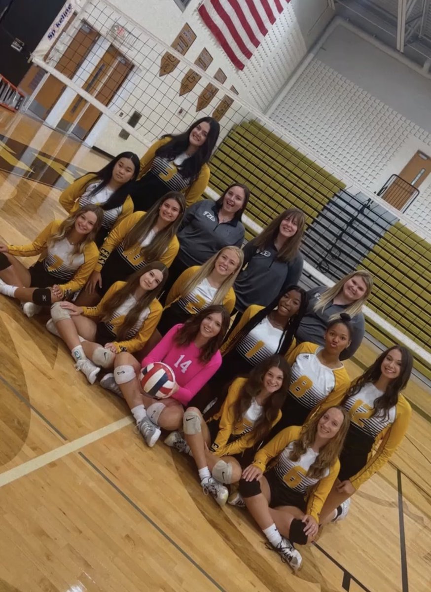 FZEVolleyball's tweet photo. We’ve had a busy week! Our first practices, Photo day, CAPS Meeting, Parent Meeting! Thank you to all who came out tonight and showed our program support for the upcoming season! Be on the lookout for a BIG EMAIL with everything we covered along with answers to your questions! https://t.co/RNUIwrDCgO