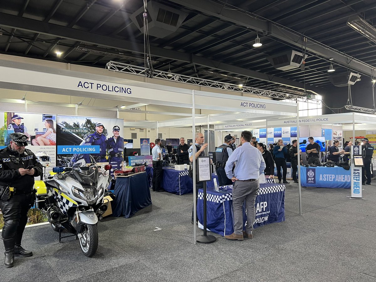 Borto74's tweet photo. It was a pleasure to attend the Careers EXPO at Exhibition Park in Canberra. What a fabulous way to showcase career options for young people @ACTEducation https://t.co/epy0IasOAe