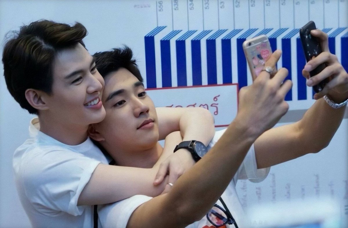 ph_perthsaint's tweet photo. good morning have a nice day 🖤❤️

#TRIGON #PerthSaintSation https://t.co/ANrh2HEHea