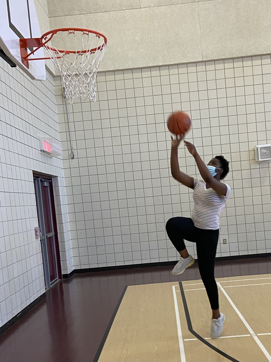 SalmRodger's tweet photo. Lakers Academy day 2 was great. Coach Richard Gooch came out and taught the girls building blocks for a successful basketball future. A really fun day. #mbhoops #girlsinsports #basketballmb https://t.co/32OquPWQnx