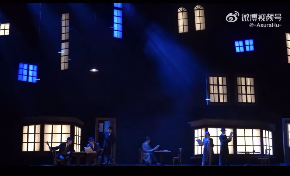 Grafin_s's tweet image. 중국 팬레터 무슨 편집실이 지킬 실험실 급인데?
신문사 편집실 빌려 쓰는 가난한 문인들이 아니라
부잣집 도련님들이 글 모임 하는 것 같음