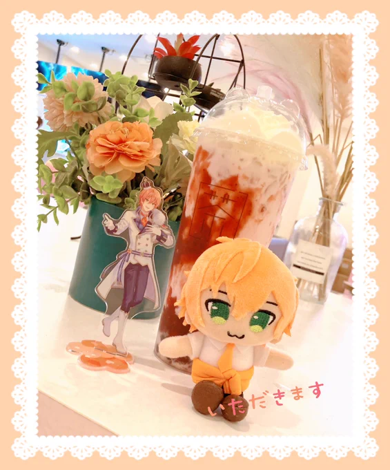 竹下通りで休憩いちごタピオカクリーム 