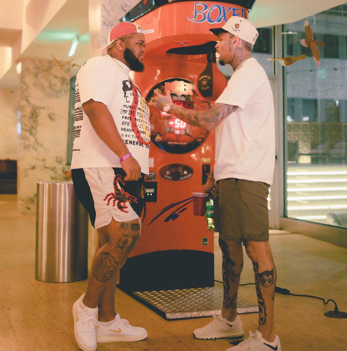 BreezyRelated's tweet photo. Chris Brown and Druski. https://t.co/zcigEUUZKP