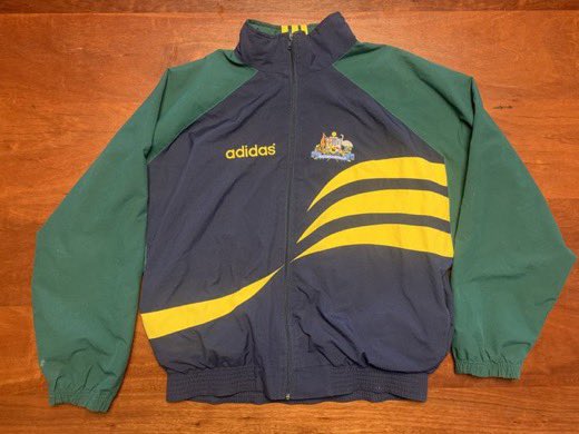 RareFAItems's tweet photo. Another day, another rare FA item!

Here is @ElijahTBW’s 1998 player issued Socceroos jacket! This was an amazing find in a 2nd hand shop.

Player issued/match worn Socceroos jerseys, jackets etc can be identified and differentiated from fan replicas due to the Coat of Arms. https://t.co/ucEvSdnp9z
