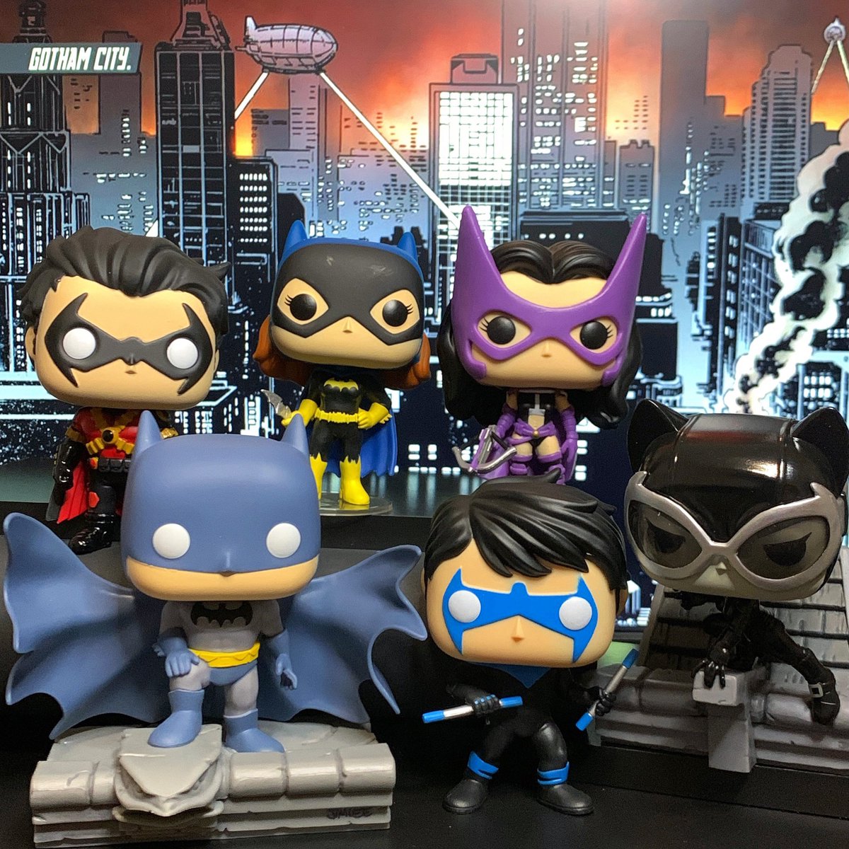 batpirate23's tweet photo. Bat-family photo 
🦇 
#funkophotoadaychallenge Twitter Day 2: Funko Family @funko  
📸
#funkopop #funkopops #funkobatman #funkodccomics #batman619 #batmanhush #batman #funkophotoaday #funkophoto #funkorobin #funkocatwoman #funkonightwing #batgirl #funkobatgirl #catwoman https://t.co/HHoF7XDTl1