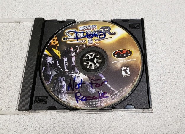 _ScatoLOGIC_'s tweet photo. For the #VMLabs #NUON fans out there, here is an original copy of Iron Soldier 3 for the system. 

I recall there was some issue with the game being held from release, but a kind person at VMLabs sent me this copy marked "Demo". 

Not sure if same as one that was later published. https://t.co/VNjbjWR0ex