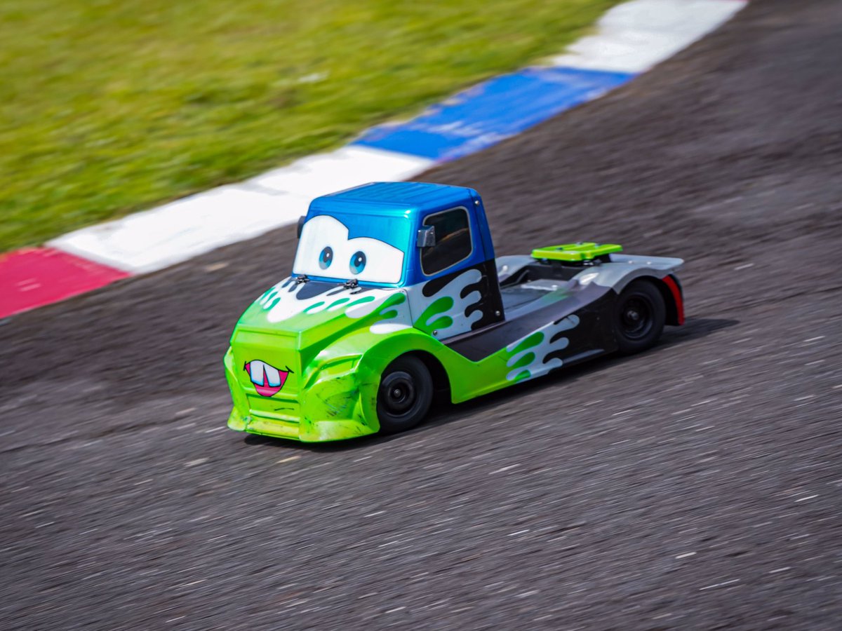 rc_park_zest's tweet photo. レーシングトラッククラス その1
#タミヤRC
#rctamiya 
#rcparkzest https://t.co/SziwW4nyDs