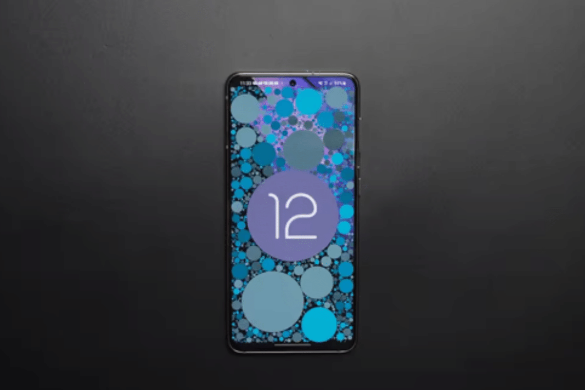 Smart_Mobiles's tweet photo. Samsung is trying to find a solution for the issue with 120Hz that was affecting Galaxy S21 units after the One UI 4 update https://t.co/8DzuAWXjtn #galaxys21 https://t.co/CwgAMAtml1