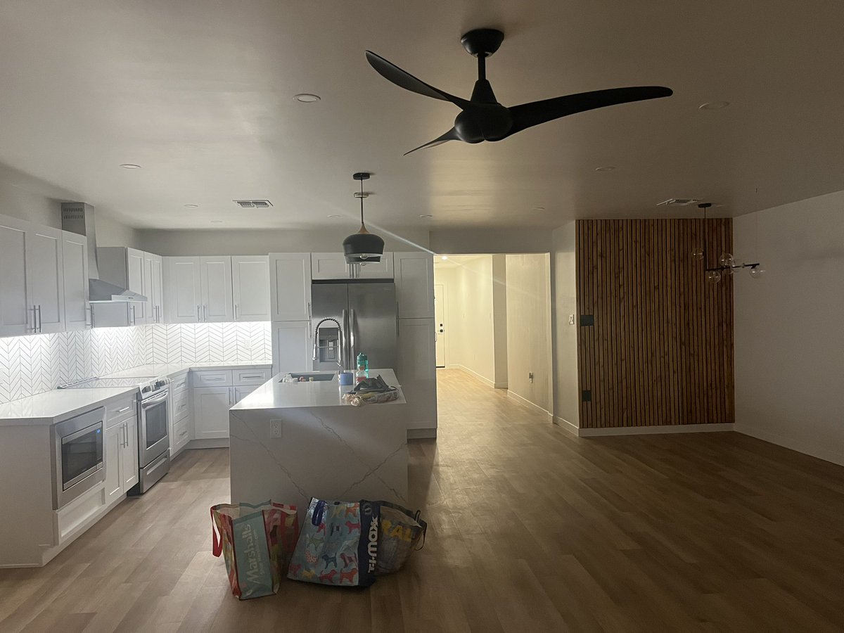 Raging Babe tweet media